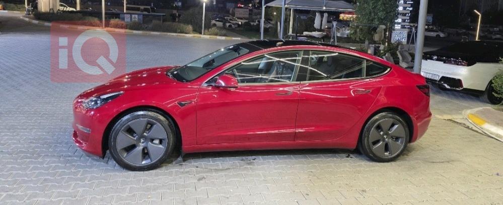 تێسلا مۆدێل 3